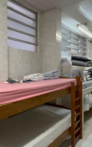 Casa à venda com 320m², 8 quartos e 2 vagas Casa à venda com 320m², 8 quartos e 2 vagasQuarto de Serviço