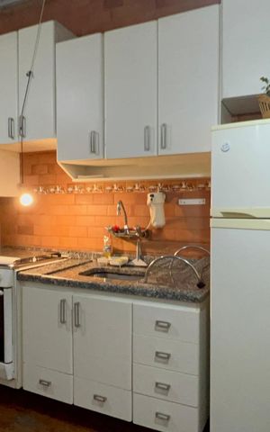 Casa à venda com 320m², 8 quartos e 2 vagas Casa à venda com 320m², 8 quartos e 2 vagasSala/Cozinha