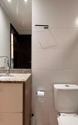 Apartamento à venda com 50m², 2 quartos e 2 vagas Apartamento à venda com 50m², 2 quartos e 2 vagasBanheiro