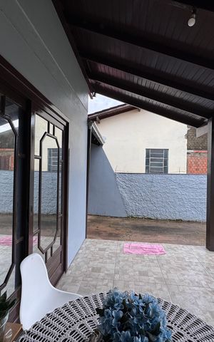 Casa à venda com 166m², 3 quartos e 2 vagas Casa à venda com 166m², 3 quartos e 2 vagasÁrea comum