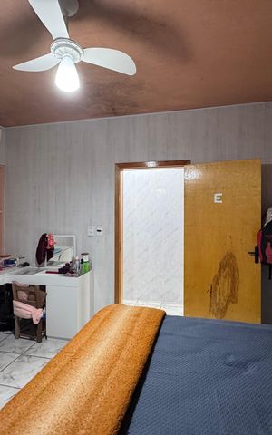 Casa à venda com 166m², 3 quartos e 2 vagas Casa à venda com 166m², 3 quartos e 2 vagasQuarto 2