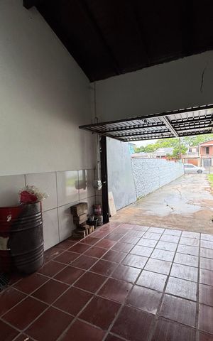 Casa à venda com 166m², 3 quartos e 2 vagas Casa à venda com 166m², 3 quartos e 2 vagasÁrea comum