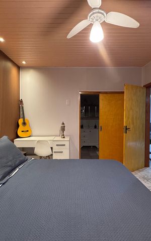 Casa à venda com 166m², 3 quartos e 2 vagas Casa à venda com 166m², 3 quartos e 2 vagasSuíte