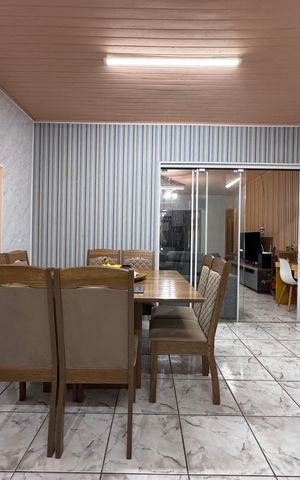 Casa à venda com 166m², 3 quartos e 2 vagas Casa à venda com 166m², 3 quartos e 2 vagasSala de Jantar
