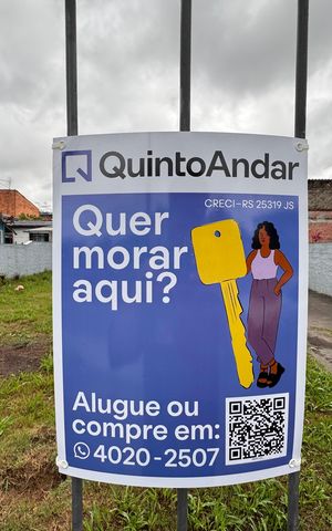 Casa à venda com 166m², 3 quartos e 2 vagas Casa à venda com 166m², 3 quartos e 2 vagasPlaca