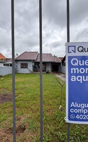 Casa à venda com 166m², 3 quartos e 2 vagas Casa à venda com 166m², 3 quartos e 2 vagasPlaca