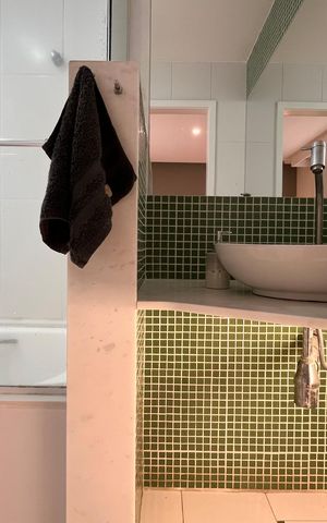 Apartamento à venda com 100m², 2 quartos e sem vaga Apartamento à venda com 100m², 2 quartos e sem vagaBanheiro da Suíte