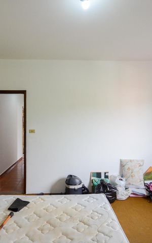 Casa à venda com 240m², 3 quartos e 2 vagas Casa à venda com 240m², 3 quartos e 2 vagasQuarto 3