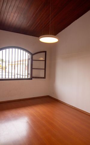 Casa para alugar com 500m², 5 quartos e 4 vagas Casa para alugar com 500m², 5 quartos e 4 vagasSuíte 3