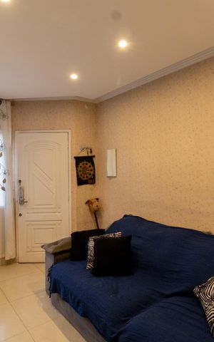 Casa de condomínio à venda com 90m², 2 quartos e 1 vaga Casa de condomínio à venda com 90m², 2 quartos e 1 vagaSala