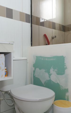 Casa de condomínio à venda com 80m², 2 quartos e 1 vagaBanheiro da Suíte