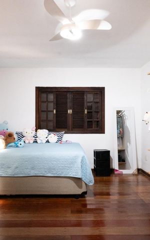 Casa à venda com 391m², 5 quartos e 3 vagas Casa à venda com 391m², 5 quartos e 3 vagasQuarto 3