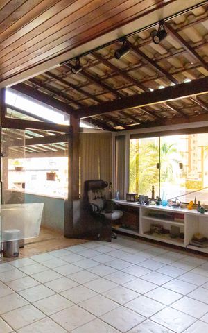 Casa de condomínio à venda com 420m², 4 quartos e 3 vagas Casa de condomínio à venda com 420m², 4 quartos e 3 vagasÁrea Gourmet