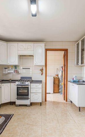 Casa para alugar com 345m², 3 quartos e 4 vagasCozinha