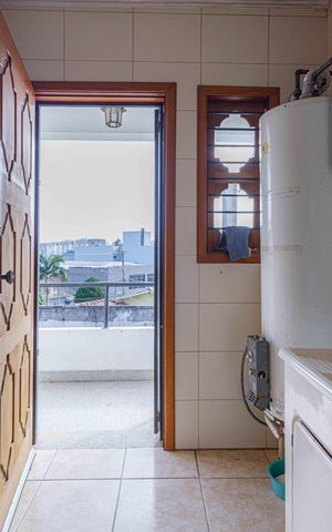 Casa para alugar com 345m², 3 quartos e 4 vagasÁrea de Serviço