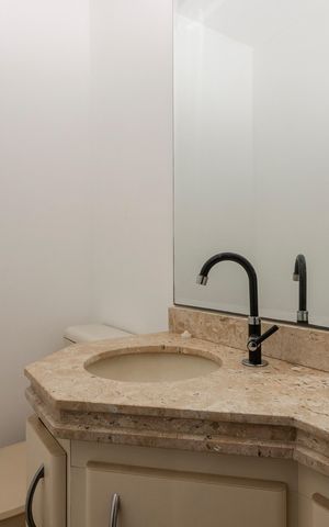 Apartamento para alugar com 98m², 3 quartos e 2 vagas Apartamento para alugar com 98m², 3 quartos e 2 vagasLavabo