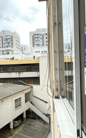 Apartamento para alugar com 104m², 3 quartos e sem vaga Apartamento para alugar com 104m², 3 quartos e sem vagaPlaquinha