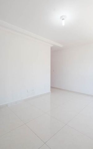 Casa de condomínio à venda com 83m², 2 quartos e 2 vagasSala