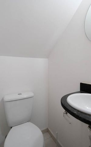 Casa de condomínio à venda com 83m², 2 quartos e 2 vagasLavabo