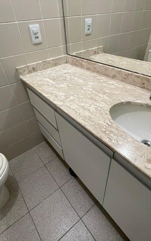 Casa de condomínio para alugar com 180m², 3 quartos e 2 vagas Casa de condomínio para alugar com 180m², 3 quartos e 2 vagasBanheiro da Suíte 1