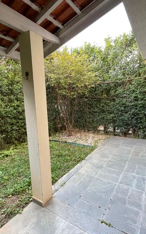 Casa de condomínio para alugar com 180m², 3 quartos e 2 vagas Casa de condomínio para alugar com 180m², 3 quartos e 2 vagasQuintal