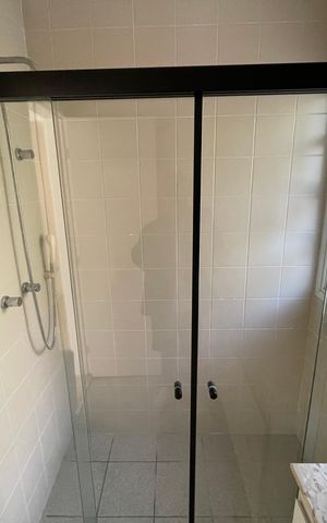 Casa de condomínio para alugar com 180m², 3 quartos e 2 vagas Casa de condomínio para alugar com 180m², 3 quartos e 2 vagasBanheiro Social