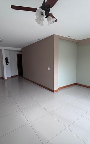 Apartamento à venda com 155m², 3 quartos e 2 vagas Apartamento à venda com 155m², 3 quartos e 2 vagasSala
