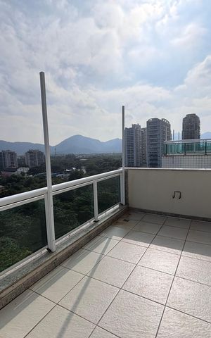 Apartamento à venda com 155m², 3 quartos e 2 vagas Apartamento à venda com 155m², 3 quartos e 2 vagasVaranda do quarto