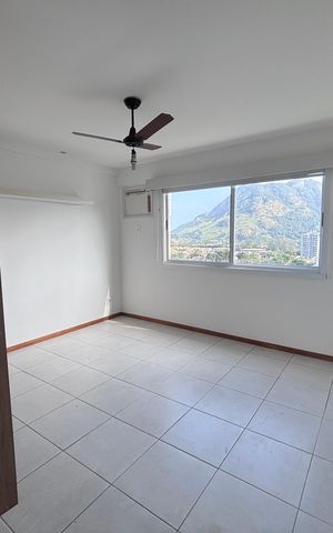 Apartamento à venda com 155m², 3 quartos e 2 vagas Apartamento à venda com 155m², 3 quartos e 2 vagasSuíte