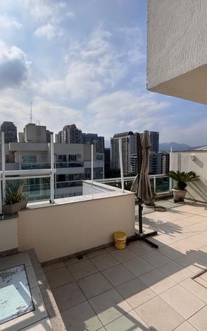 Apartamento à venda com 155m², 3 quartos e 2 vagas Apartamento à venda com 155m², 3 quartos e 2 vagasCobertura