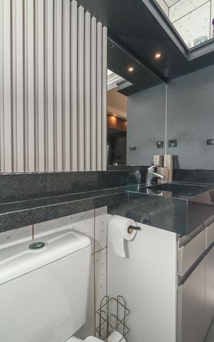 Casa à venda com 150m², 4 quartos e 1 vagaBanheiro