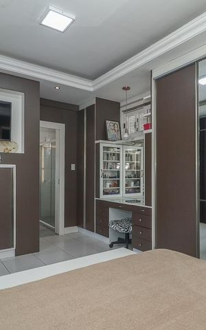 Casa à venda com 150m², 4 quartos e 1 vagaSuíte 