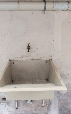 Casa para alugar com 30m², 1 quarto e sem vaga Casa para alugar com 30m², 1 quarto e sem vagaÁrea de Serviço