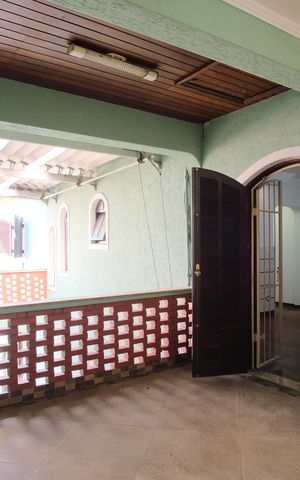 Casa à venda com 300m², 8 quartos e 9 vagasÁrea de Serviço