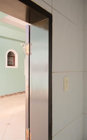Casa à venda com 300m², 8 quartos e 9 vagasBanheiro de Serviço 2