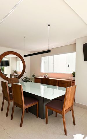 Casa à venda com 340m², 3 quartos e 4 vagas Casa à venda com 340m², 3 quartos e 4 vagasCopa
