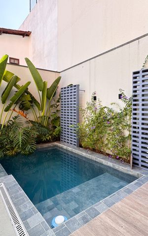 Casa à venda com 340m², 3 quartos e 4 vagas Casa à venda com 340m², 3 quartos e 4 vagasPiscina