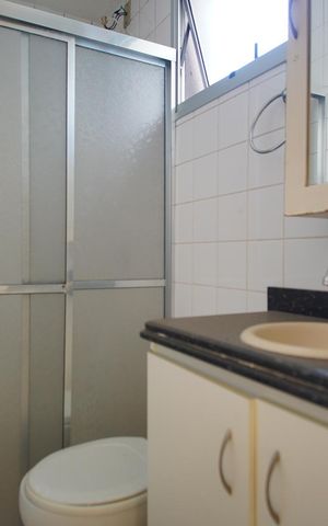 Apartamento à venda com 53m², 2 quartos e 1 vagaBanheiro Corredor
