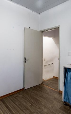 Casa à venda com 165m², 3 quartos e 1 vaga Casa à venda com 165m², 3 quartos e 1 vagaSala