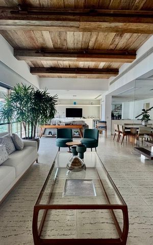 Apartamento à venda com 600m², 5 quartos e 5 vagas Apartamento à venda com 600m², 5 quartos e 5 vagasSala