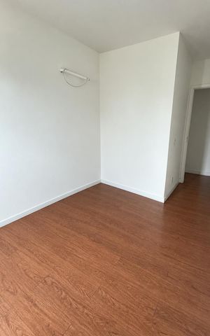 Apartamento à venda com 600m², 5 quartos e 5 vagas Apartamento à venda com 600m², 5 quartos e 5 vagasQuarto 5