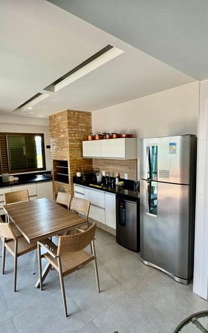 Apartamento à venda com 600m², 5 quartos e 5 vagas Apartamento à venda com 600m², 5 quartos e 5 vagasCozinha