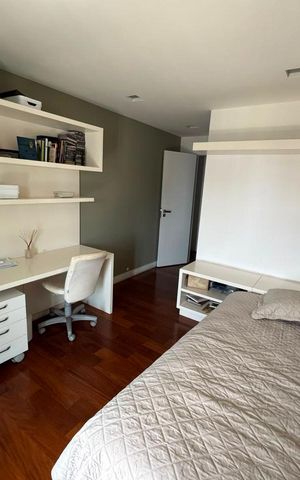 Apartamento à venda com 600m², 5 quartos e 5 vagas Apartamento à venda com 600m², 5 quartos e 5 vagasQuarto 2