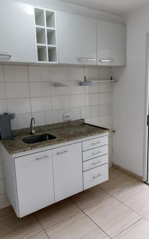 Apartamento para alugar com 50m², 2 quartos e 1 vaga Apartamento para alugar com 50m², 2 quartos e 1 vagaCozinha - Armários