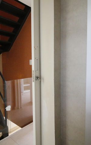 Casa de condomínio à venda com 90m², 3 quartos e 1 vagaCorredor