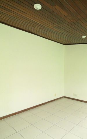 Casa para alugar com 46m², 1 quarto e sem vagaSuíte