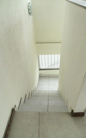 Casa para alugar com 46m², 1 quarto e sem vagaEscada