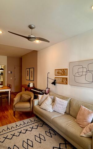 Apartamento à venda com 85m², 2 quartos e 1 vaga Apartamento à venda com 85m², 2 quartos e 1 vagaSala