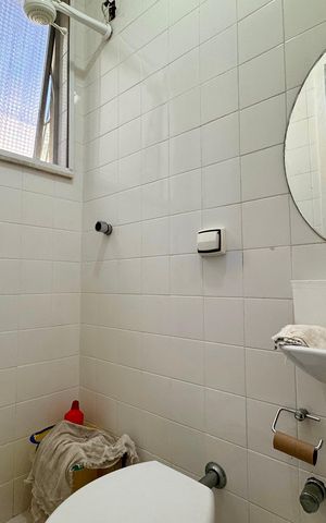 Apartamento à venda com 85m², 2 quartos e 1 vaga Apartamento à venda com 85m², 2 quartos e 1 vagaBanheiro de serviço
