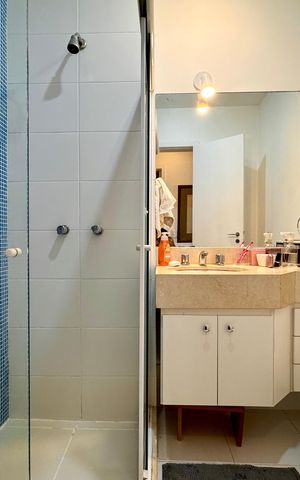 Apartamento à venda com 85m², 2 quartos e 1 vaga Apartamento à venda com 85m², 2 quartos e 1 vagaBanheiro social